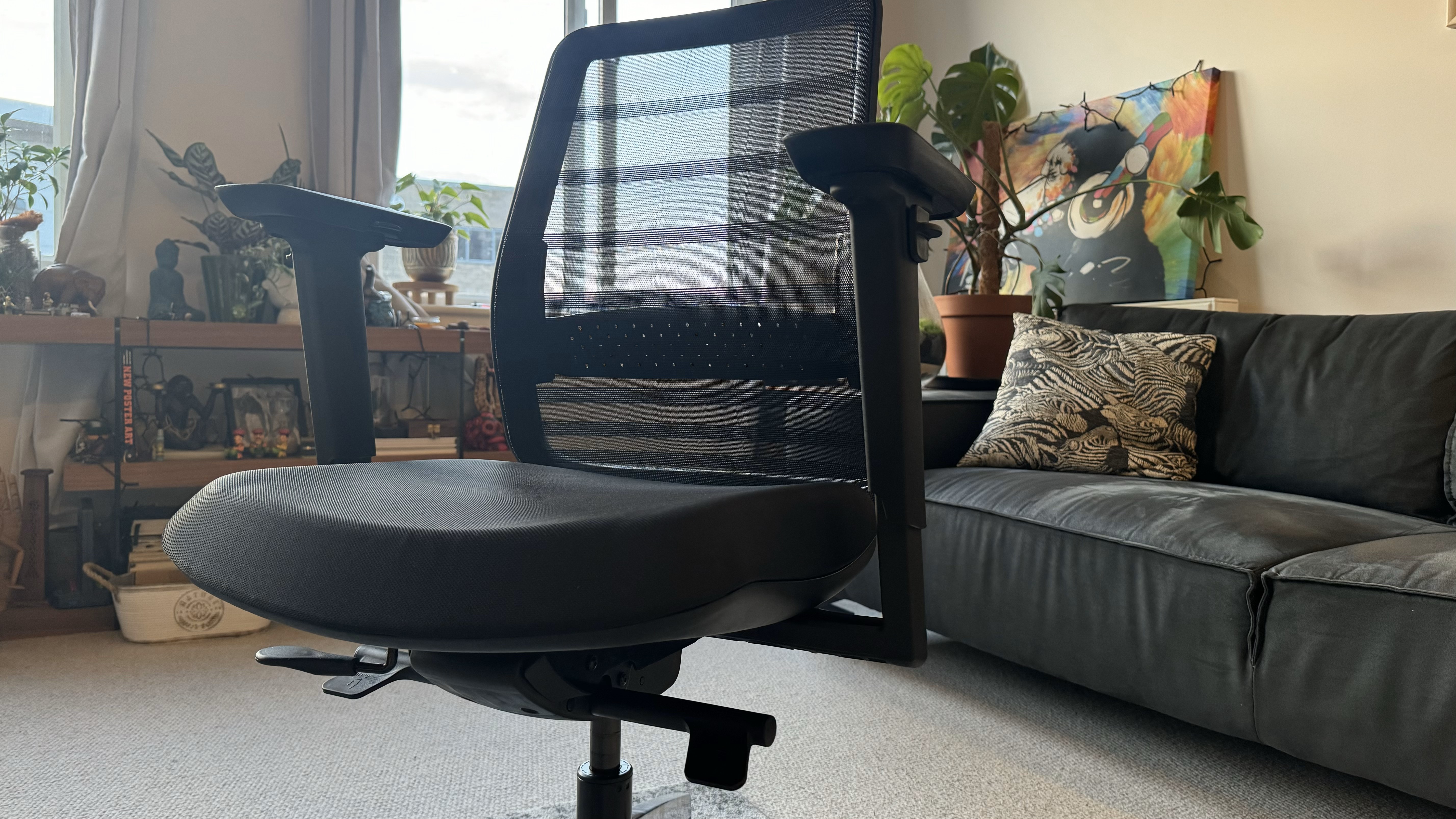 Koplus Tonique office chair during our review process