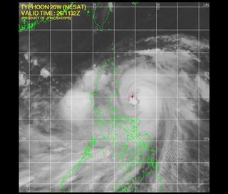 typhoon-nesat-ir-110926-02