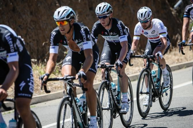 Mark Cavendish (Omega Pharma-Quickstep) stays tucked in behind teammates