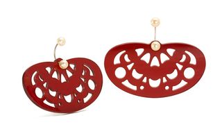 Kidney earrings by Livia Canuto