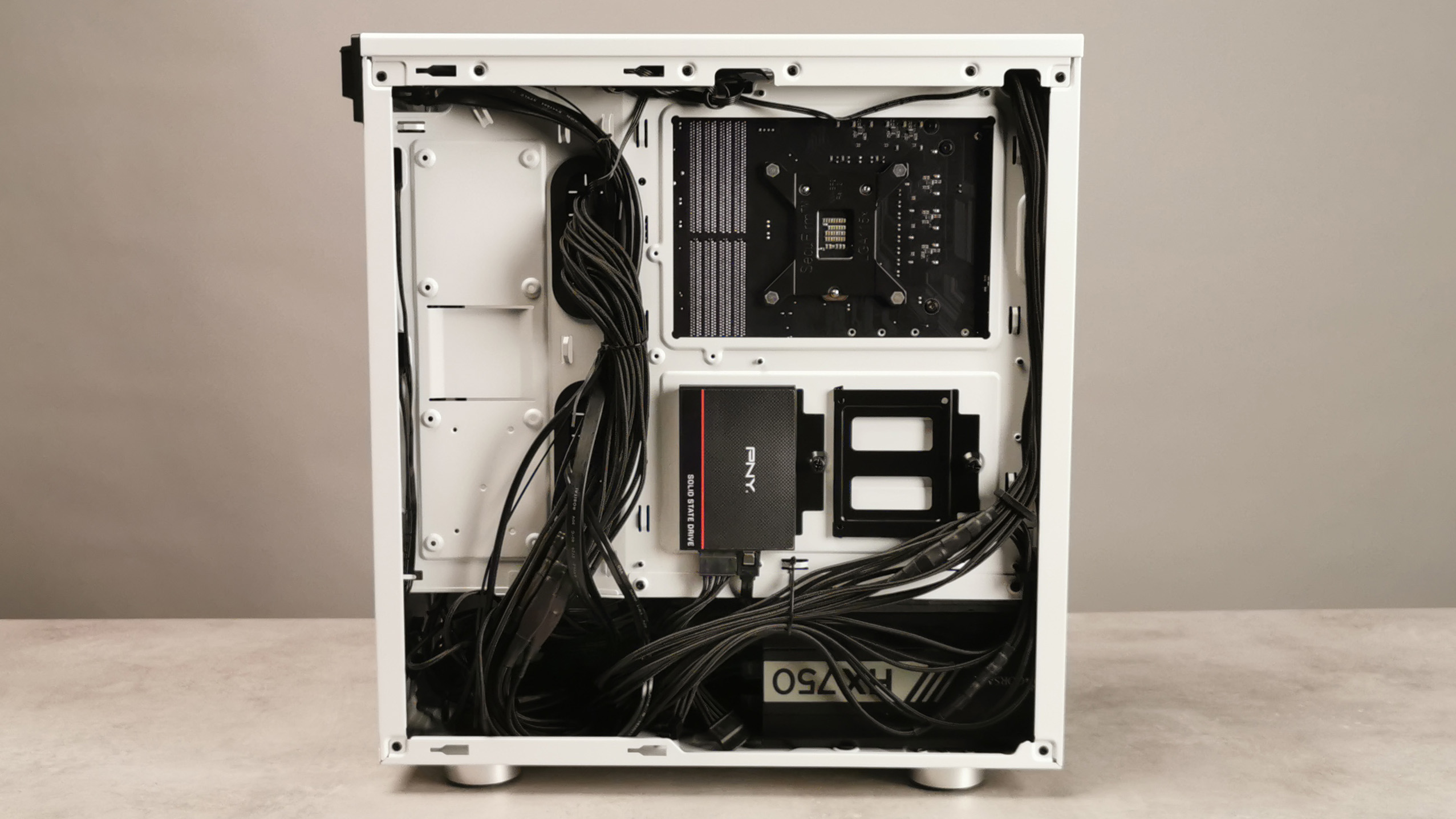 Corsair 275R Airflow Review: Impressive Performance, Outlandish Style ...