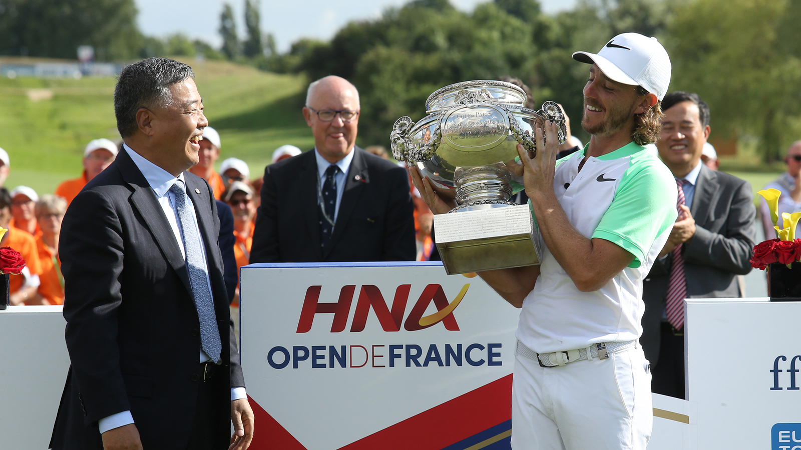 Tommy Fleetwood holds the Open de France trophy