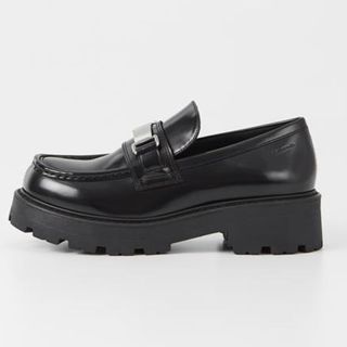 black chunky loafer