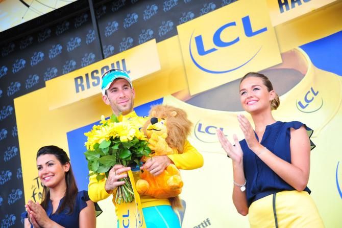 Yet another lion teddy for Vincenzo Nibali