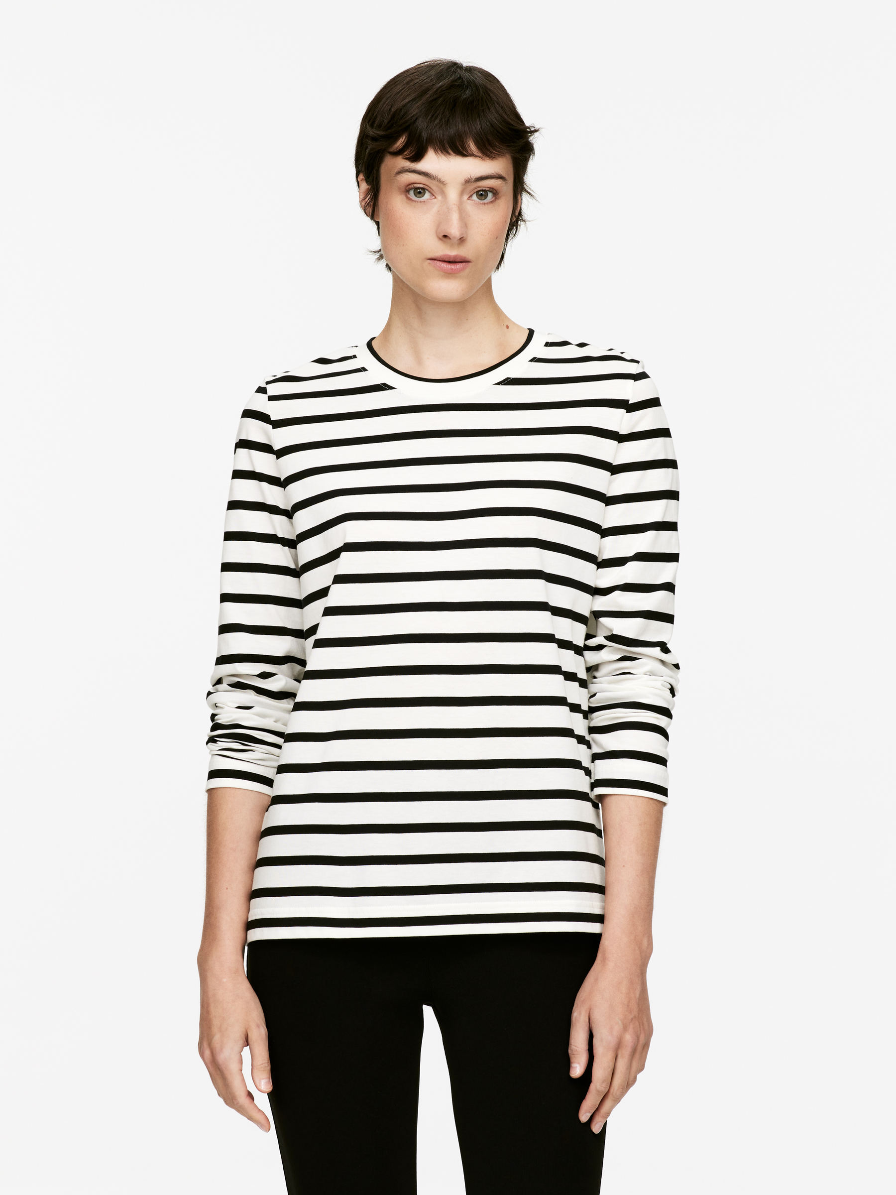 Iris Lightweight T-Shirt – Off White/black – Arket Gb