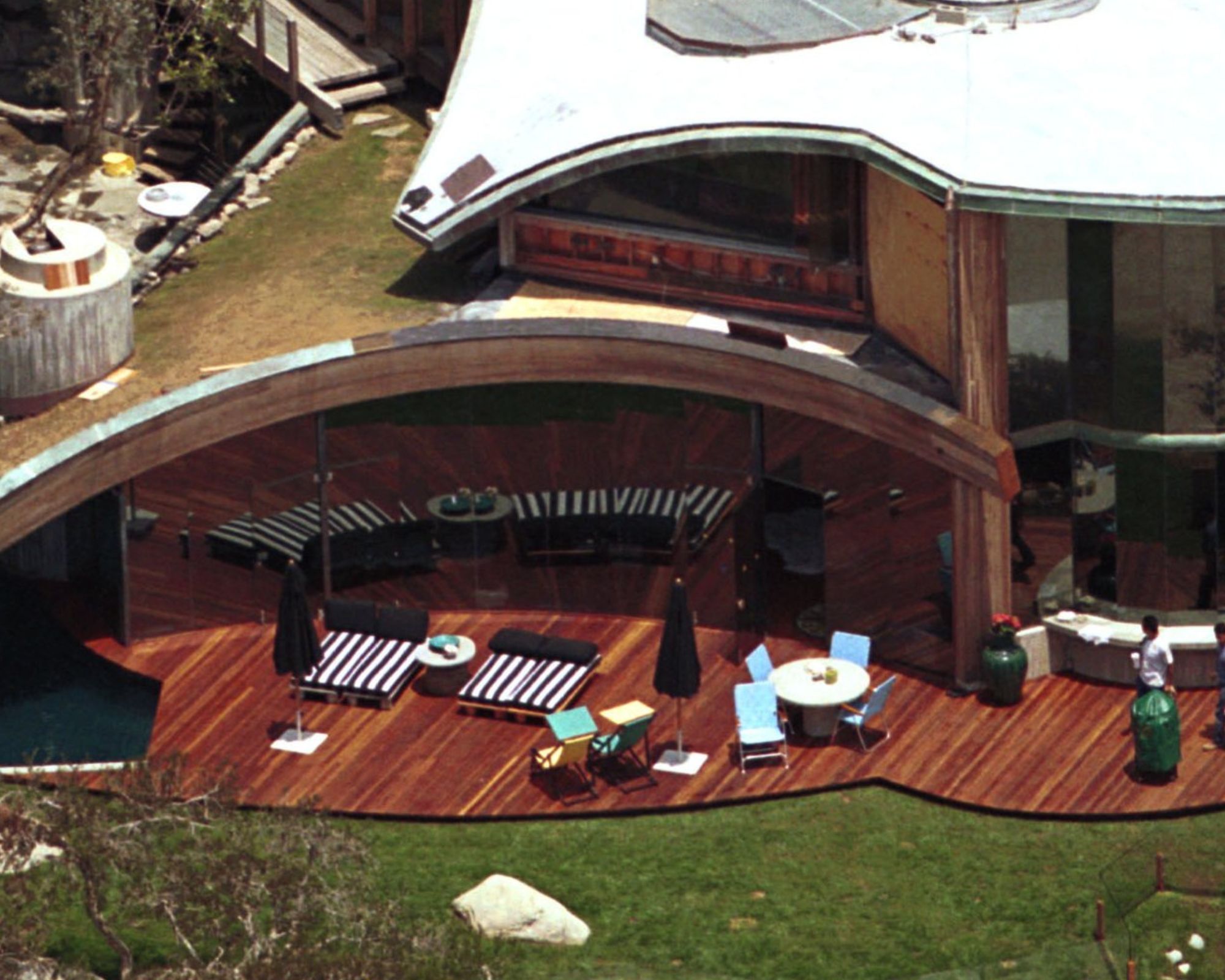 courteney cox's patio