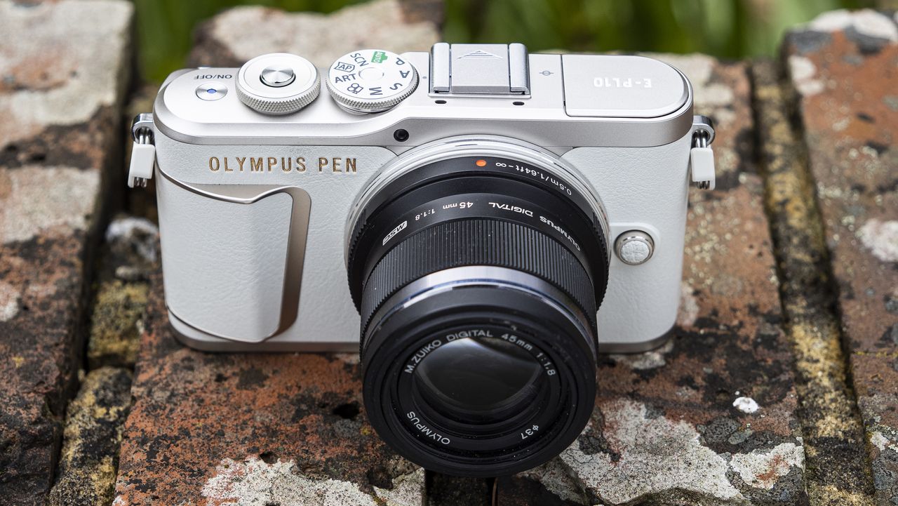 Olympus PEN E-PL10