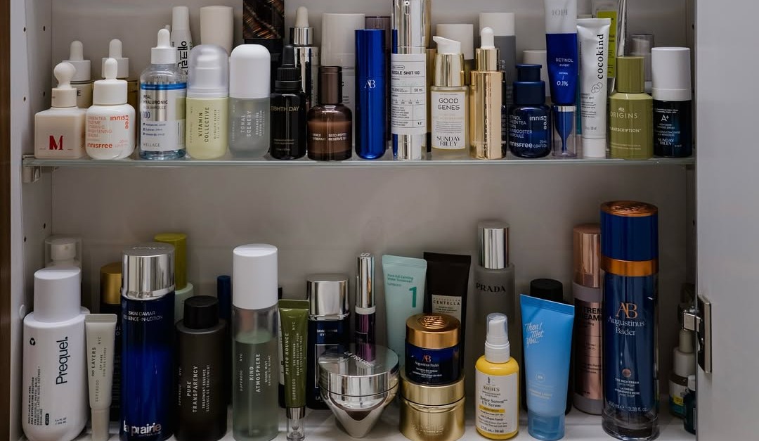 A Beauty Editor With Maturing Skin Shares Her Honest Review of SkinVive