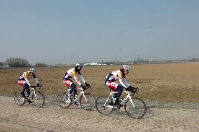 Lotto Belisol work over the Orchies sector
