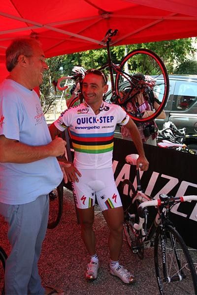 Paolo arrives and seems pretty relaxed about the prospect of riding with me