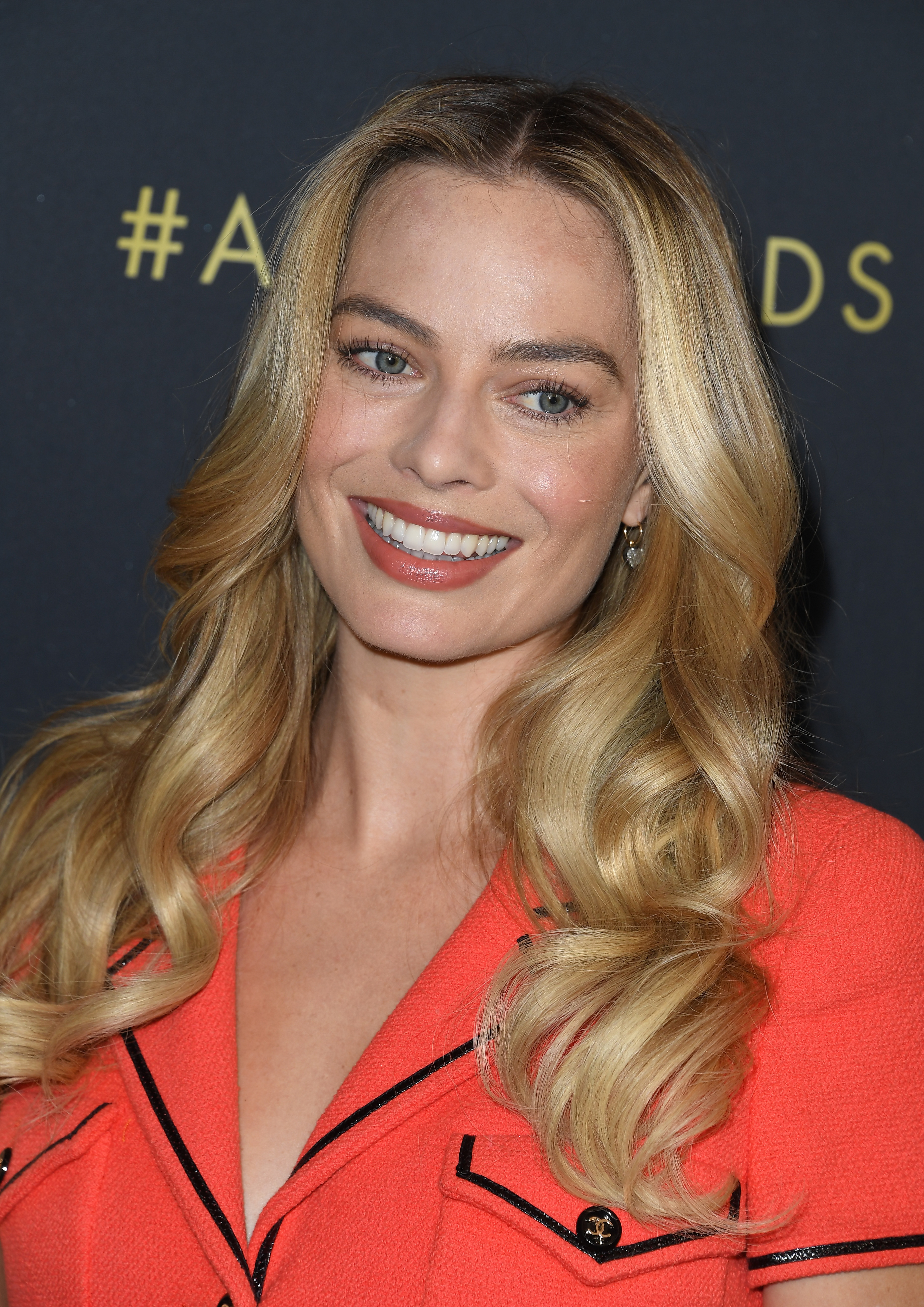 butterfly - Margot Robbie