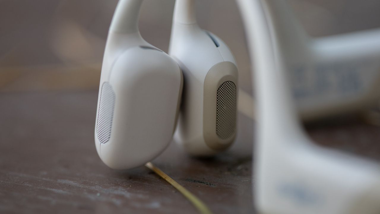 Shokz OpenRun Pro headphone Core