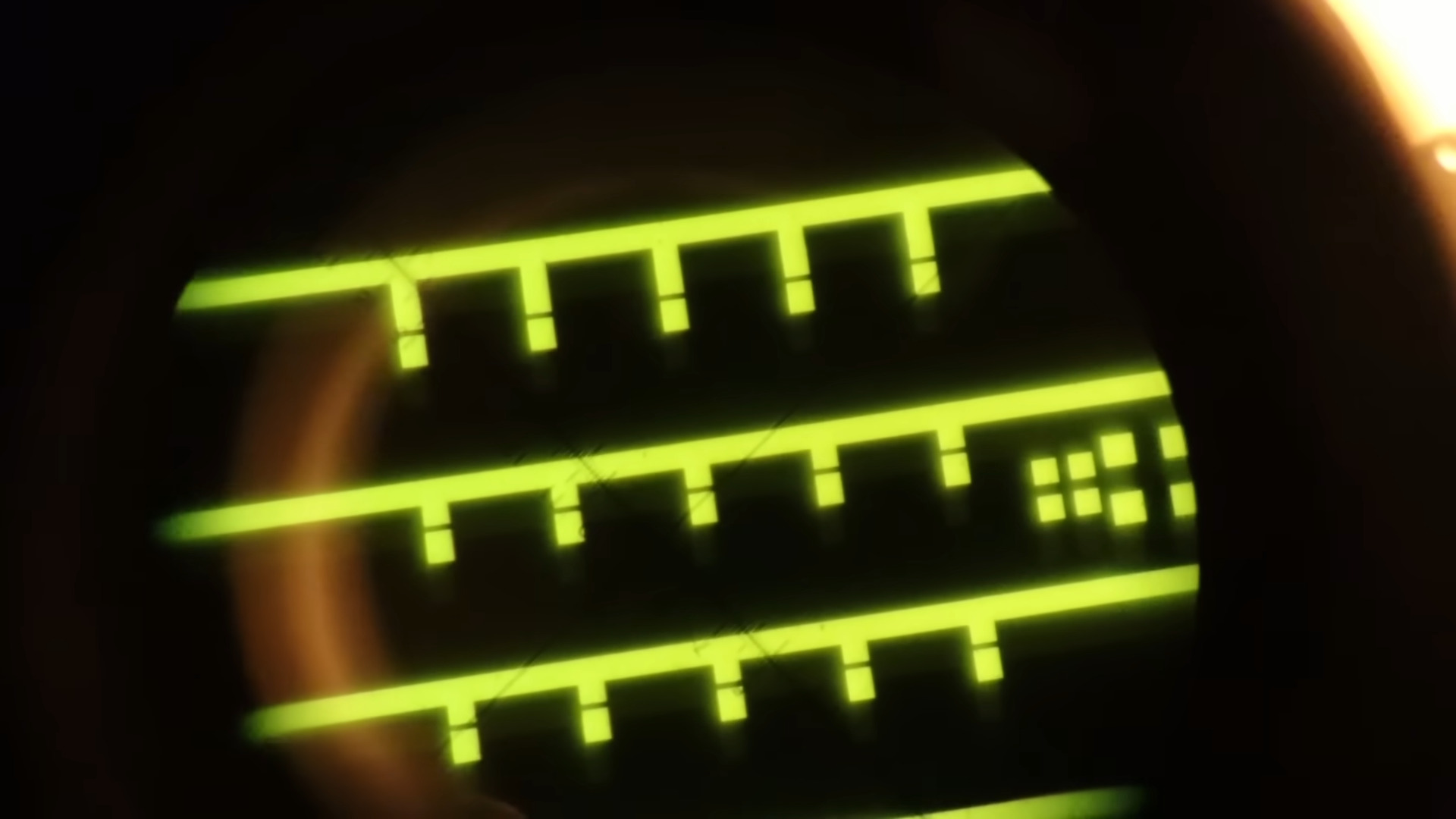 A microscope shot of a mask used for homemade DRAM cell production