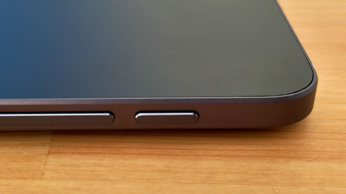 Ugee UT3 review; a drawing display on a wooden table
