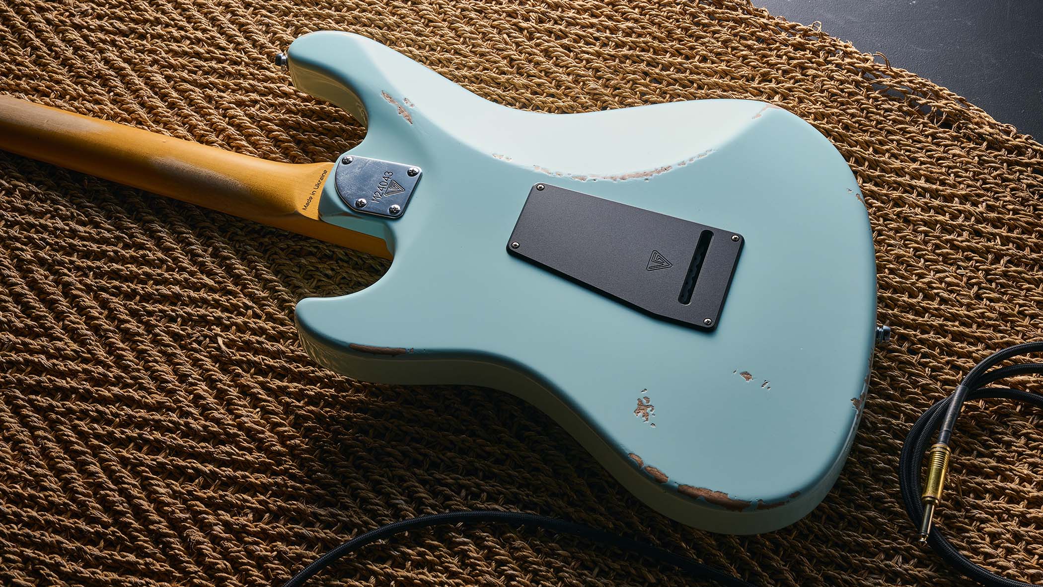 Valiant Mercury Distressed