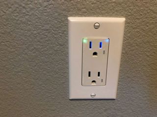 Connectsense Smart Inwall Outlet Status Indicator