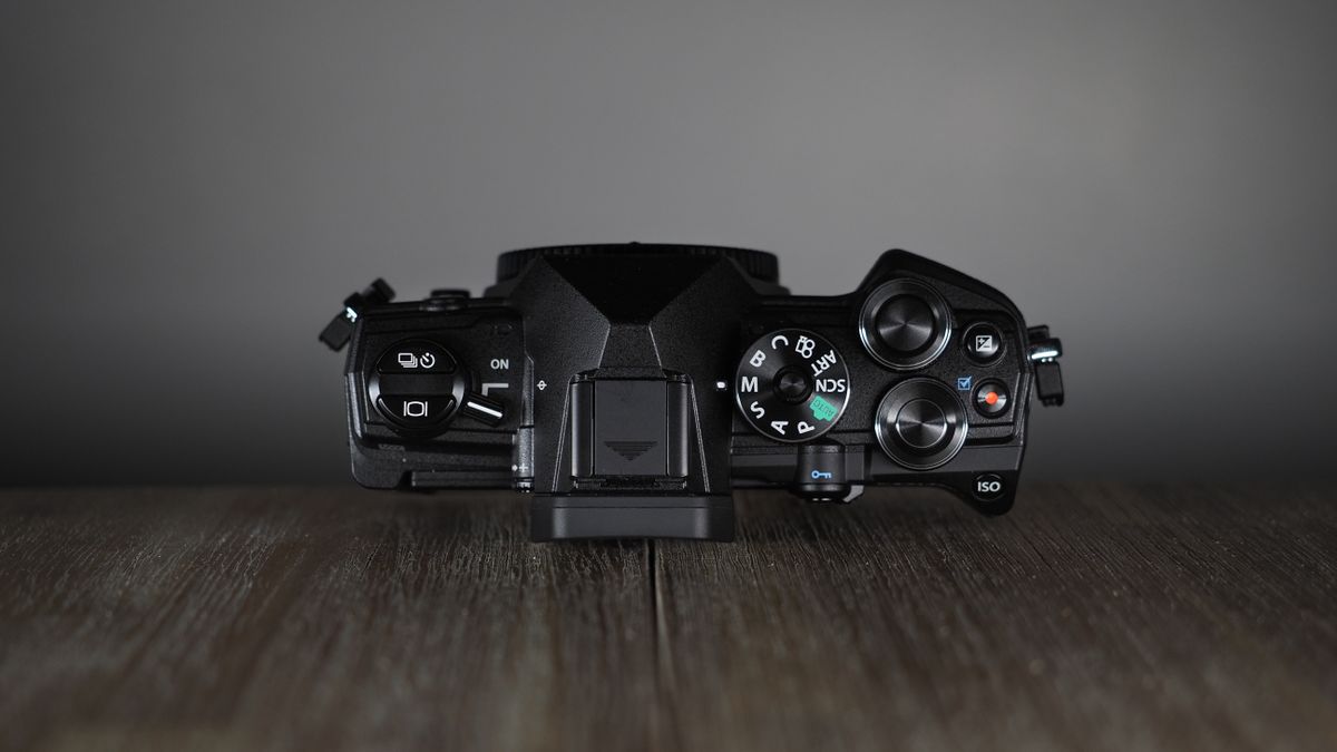 OM System OM-5