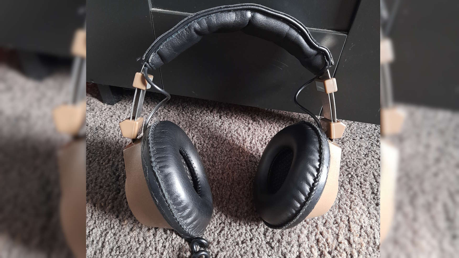 Realistic nova 10 online headphones