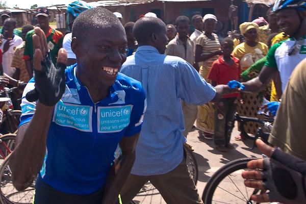 Handshakes and high-fives to celebrate Kagambega&rsquo;s big win.