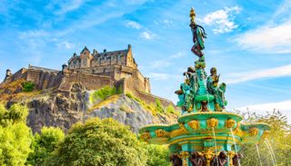 The cast-iron Ross Fountain in the foreground of Edinburgh Castle