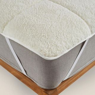 Picture of Dunelm fleece mattress topper