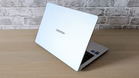 The Geekom A16 on a desk