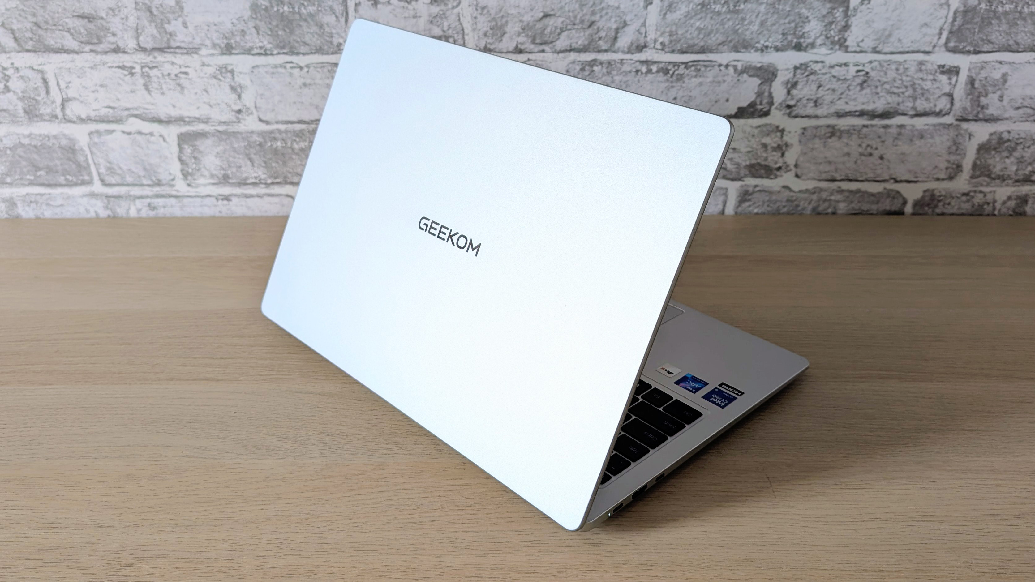 The Geekom A16 on a desk