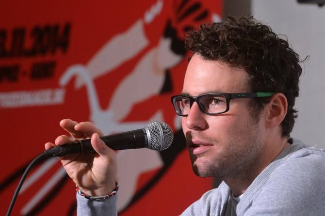 It's Mark Cavendish's turn to answer questions