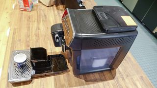 Philips 3200 Series Fully Automatic Espresso Machine w/ LatteGo catch tray