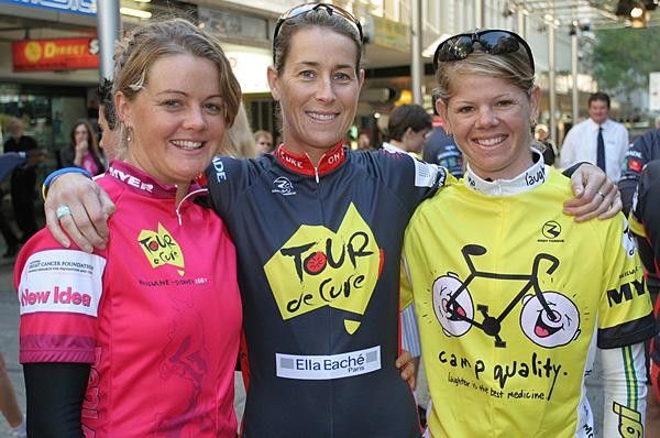 Jacinta Worland poses with Lorian Graham and Maxine Seer,