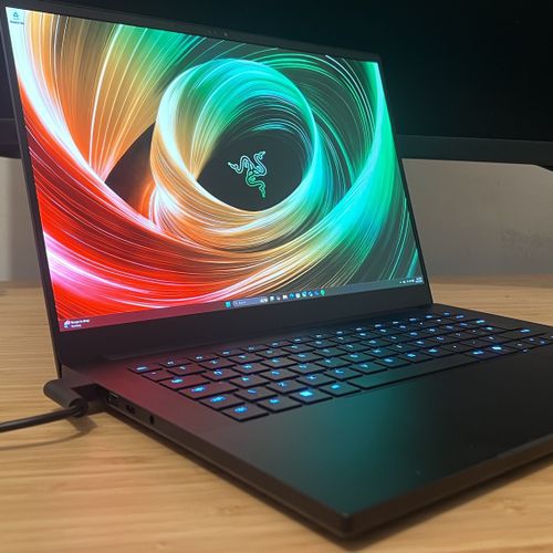 Razer Blade 14 (RTX 5070)