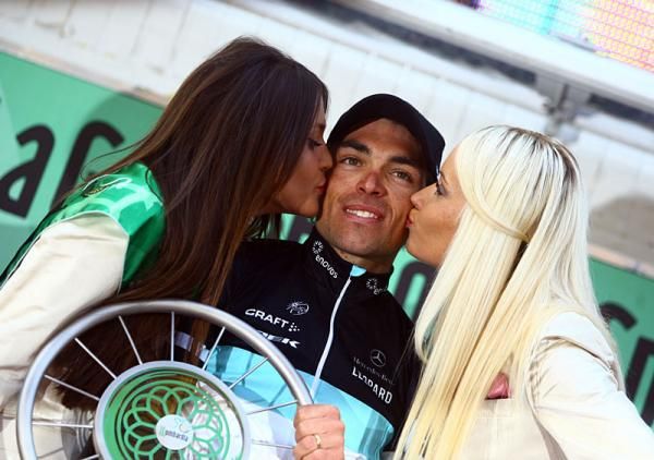 Podium kisses for Oliver Zaugg (Leopard Trek)