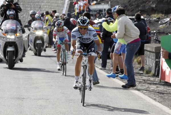 Alberto Contador (Saxo Bank) leaves the opposition behind in the Giro d'Italia