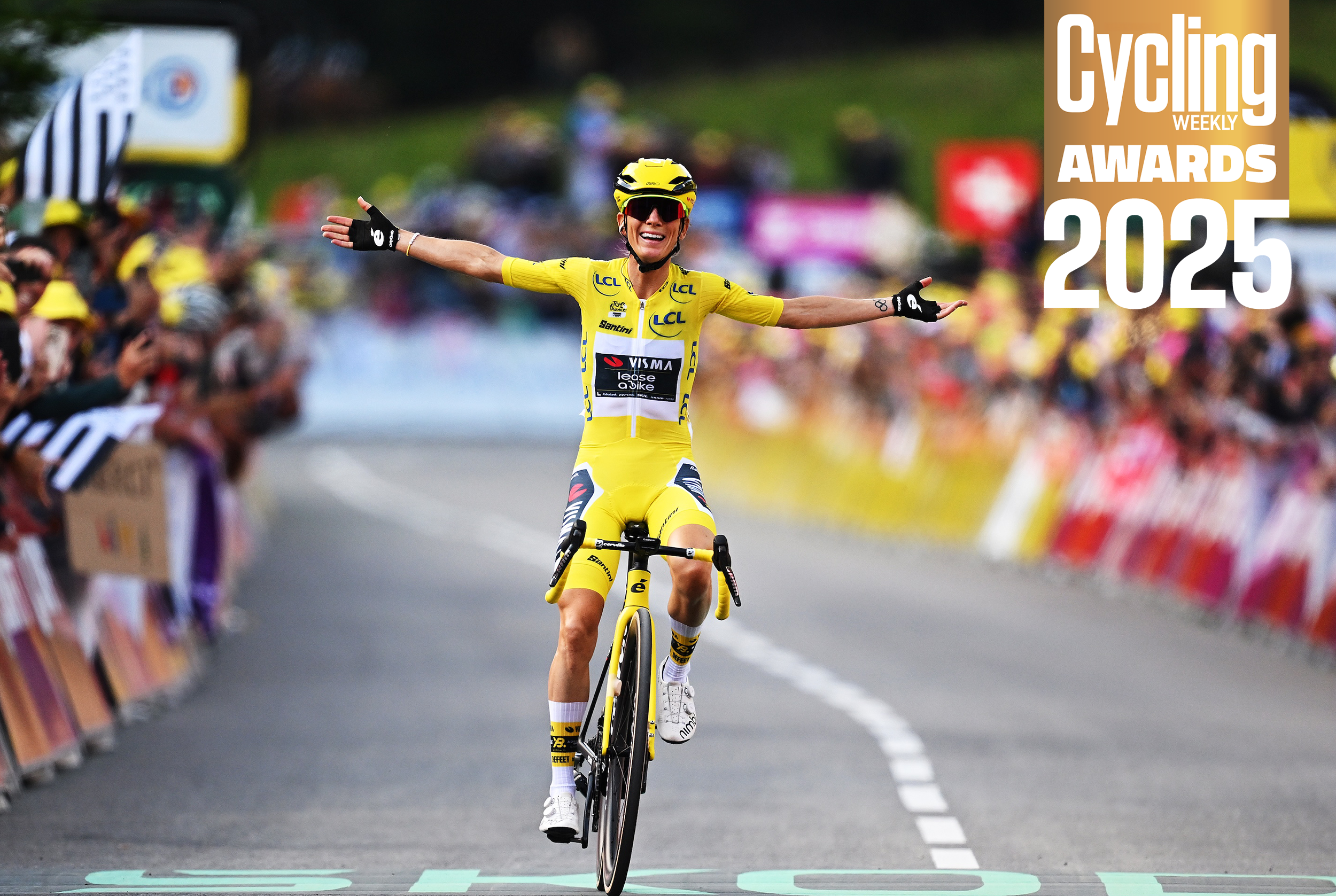 Pauline Ferrand-Pr&eacute;vot celebrates winning the 2025 Tour de France Femmes