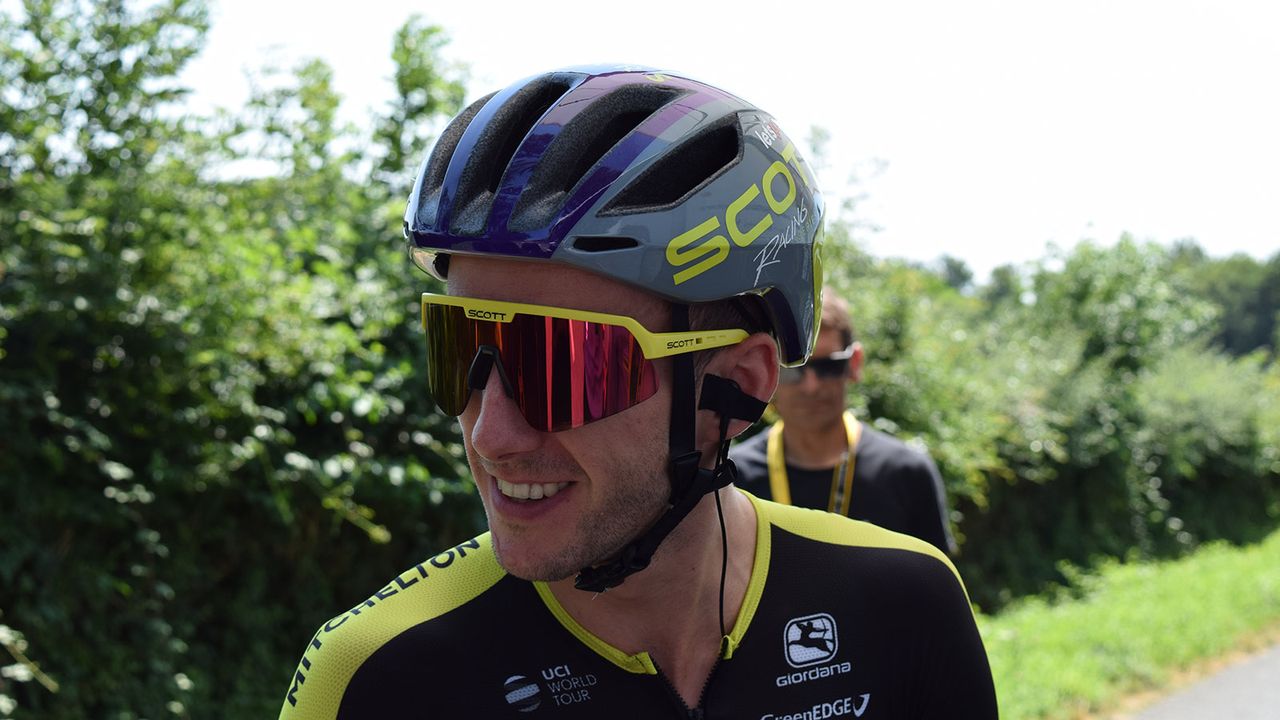 Adam Yates wore the Scott Cadence Plus helmet on stage two of the Tour de France