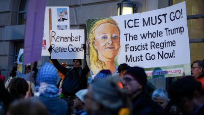 Minnesotans protest ICE and memorialize Renee Good
