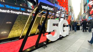 Verizon set up a virtual red carpet for the Oscars, all powered by 5G.