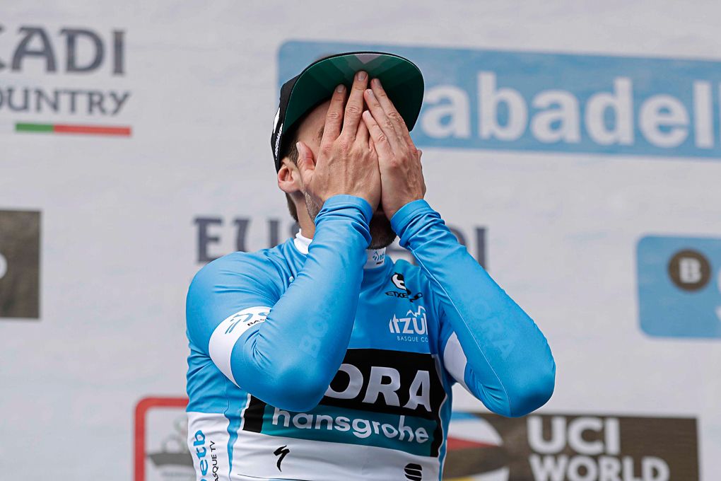 Max Schachmann in blue at Pais Vasco