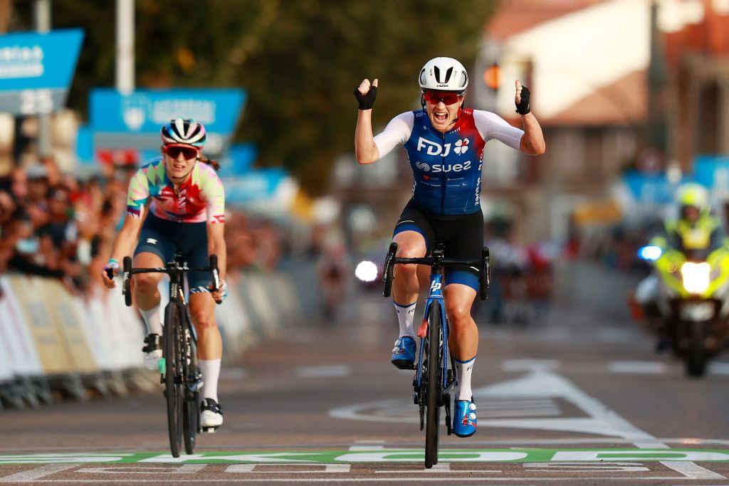 AGUILAR DE CAMPOO SPAIN SEPTEMBER 09 Grace Brown of Australia and Team FDJ Suez Futuroscope celebrates winning ahead of Elise Chabbey of Switzerland and Team CanyonSRAM Racing during the 8th Ceratizit Challenge By La Vuelta 2022 Stage 3 a 964km stage from Camargo to Aguilar de Campoo CERATIZITChallenge22 UCIWWT on on September 09 2022 in Camargo Spain Photo by Gonzalo Arroyo MorenoGetty Images