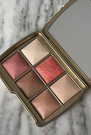 Hourglass ambient lighting dragon palette powders