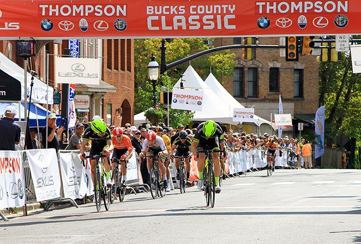 Oscar Clark makes his decisive move of the day with one lap to go.