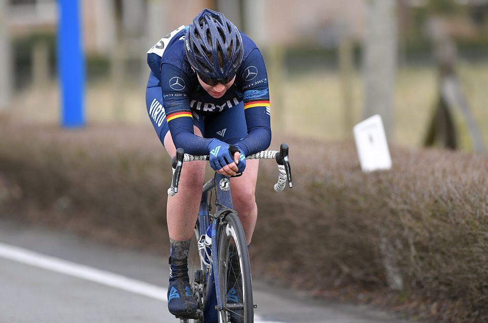 Meike Kroger solo breakaway at Women's WorldTour at Driedaagse De Panne