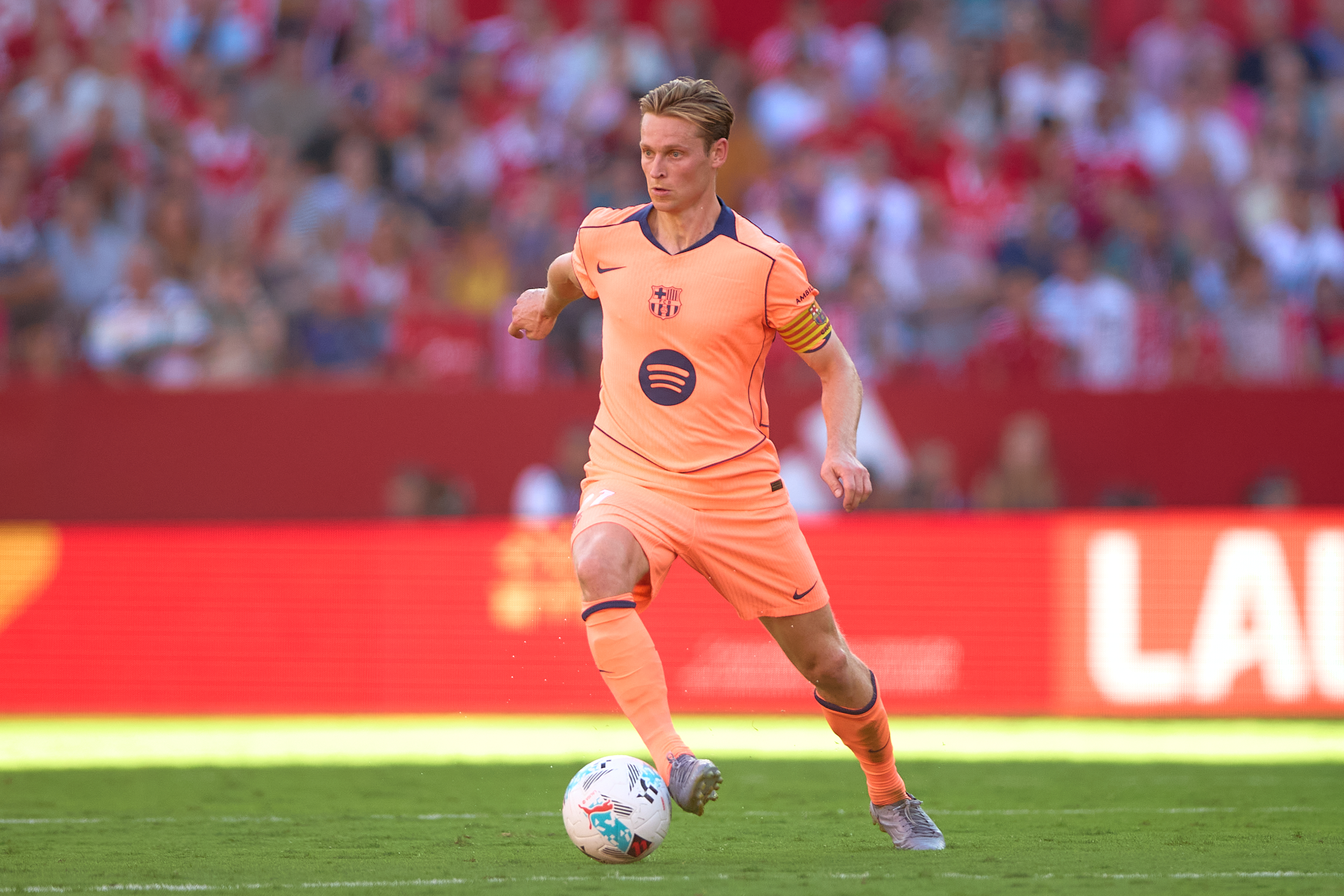 Frenkie De Jong of FC Barcelona in action during the LaLiga EA Sports match between Sevilla FC and FC Barcelona at Estadio Ramon Sanchez Pizjuan on October 05, 2025 in Seville, Spain.