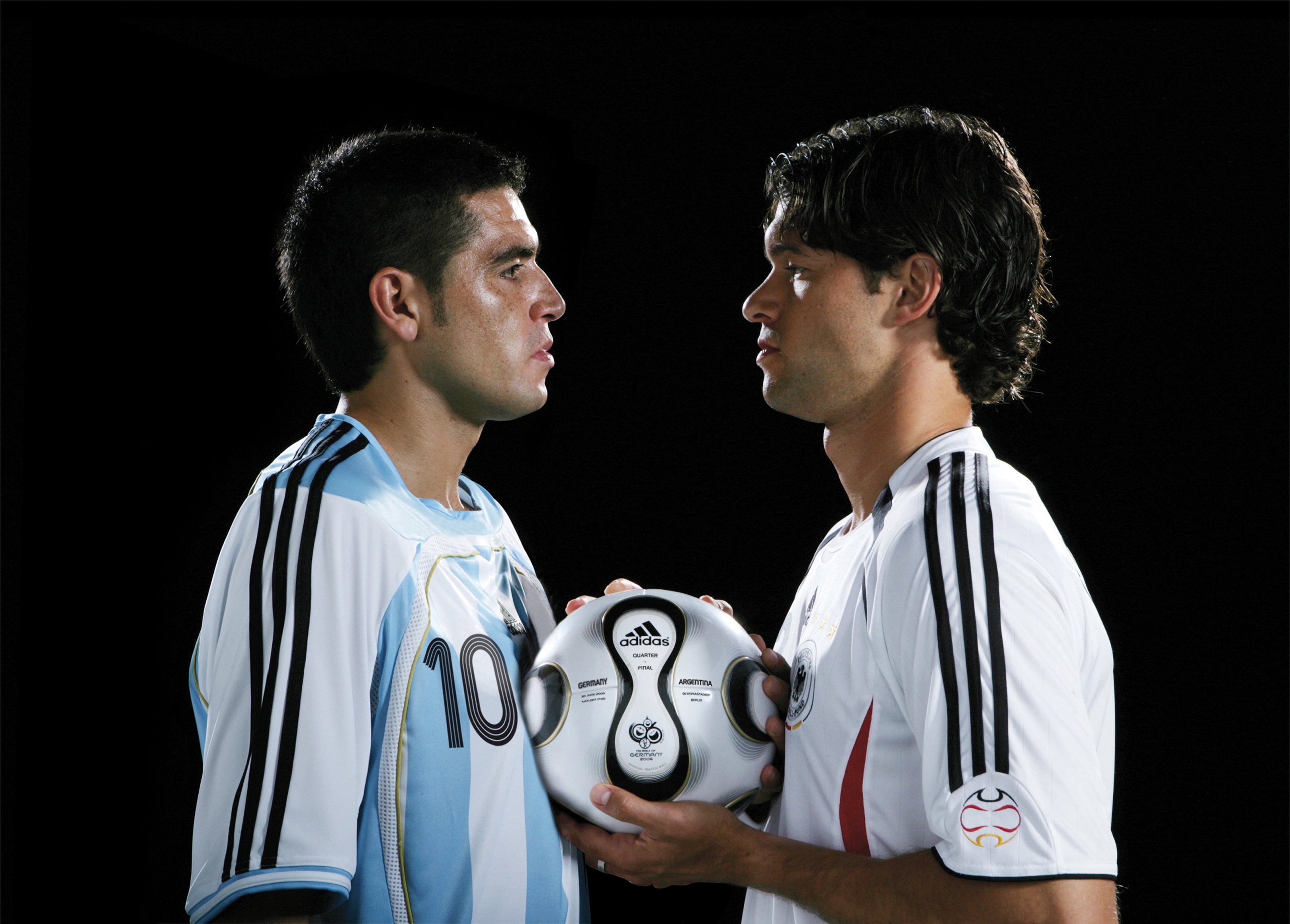 Dificil Discrepancia espacio Adidas: The history of the Three Stripes on football shirts | FourFourTwo
