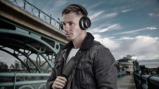 Lindy BNX-100XT headphones review