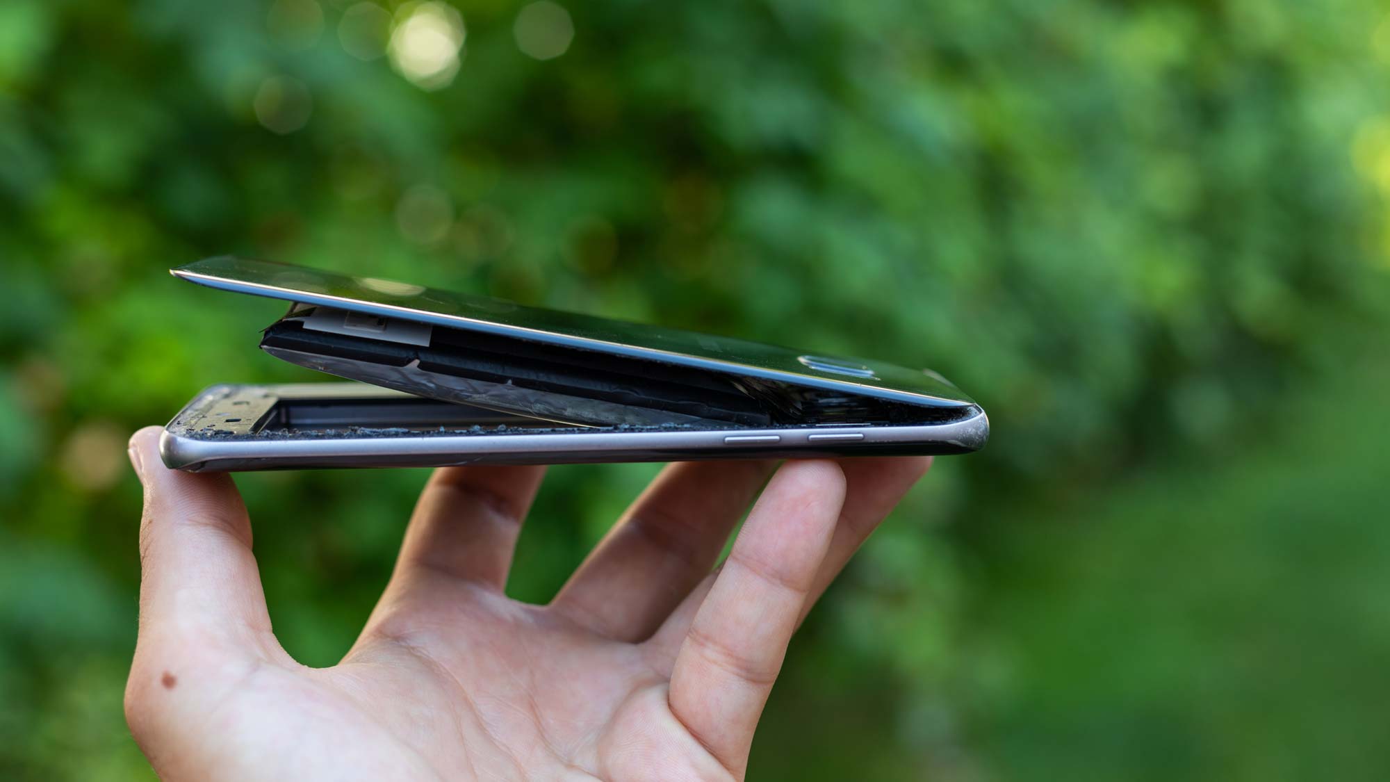 What to Do If Your Smartphone’s Battery Is Swollen | Tom's Guide