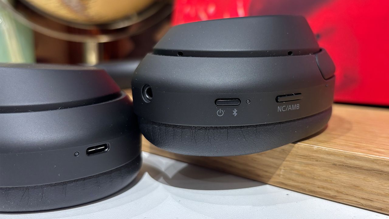 Sony WH-1000XM4C over-ear headphones