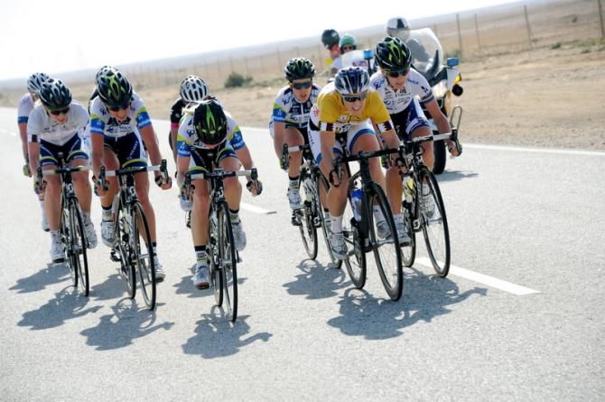 Orica-AIS dominated the main move of the day, but race leader Chloe Hosking (Hitec Products UCK) did enough to keep her rivals in check