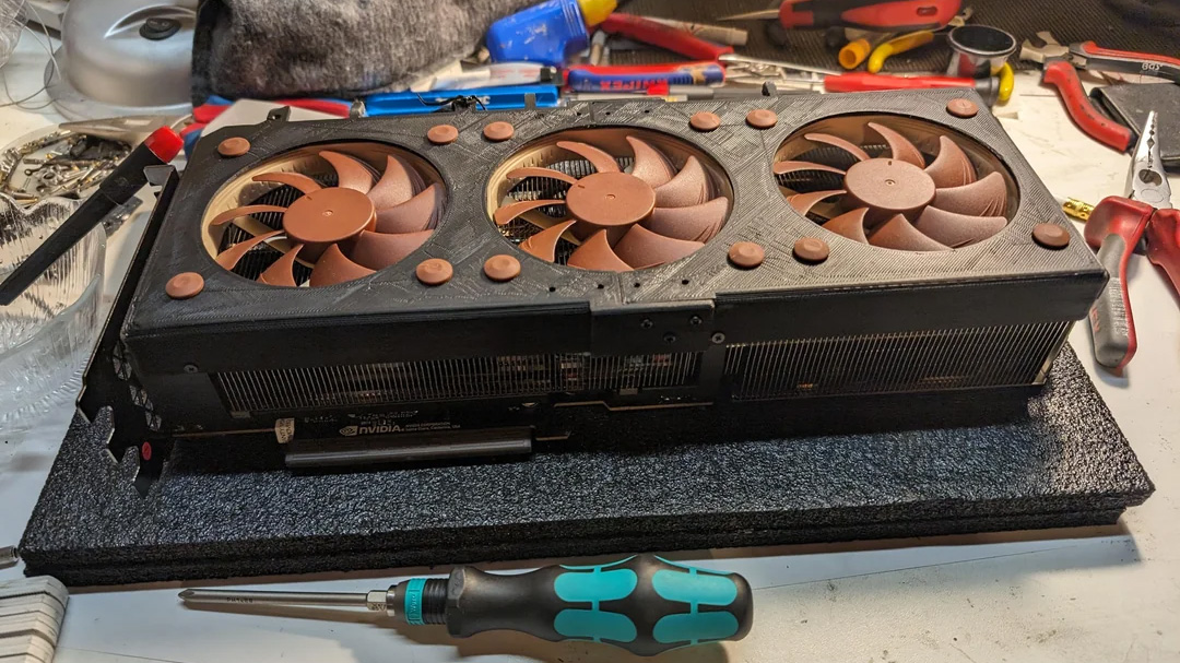 Redditor creates RTX 4090: Noctua Edition with 3D-printed shroud and Noctua NF-A9 fans