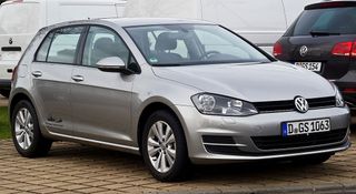 The 2013 Volkswagen Golf Mark 7, one of the few late-model Volkswagens not affected by the keyless-entry flaw. Credit: M93/Creative Commons